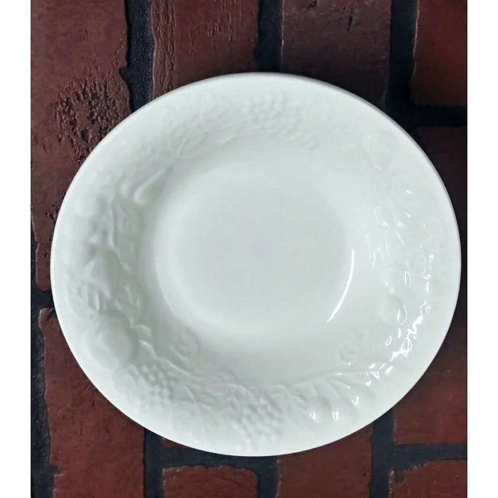 2 GIBSON Housewares pasta bowls Embossed FRUIT 8